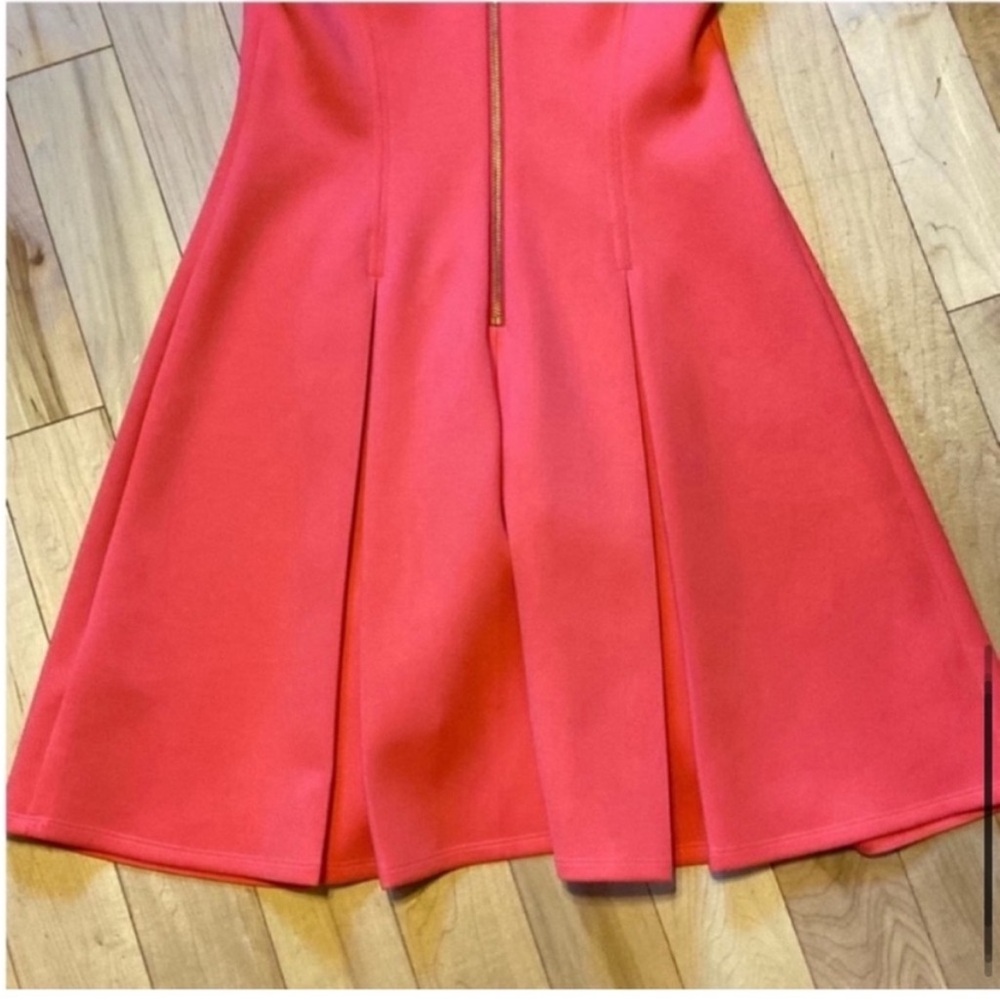 Ted Baker Coral sleeveless skater style dress exposed back gold zipper size 8-10 - Picture 9 of 13